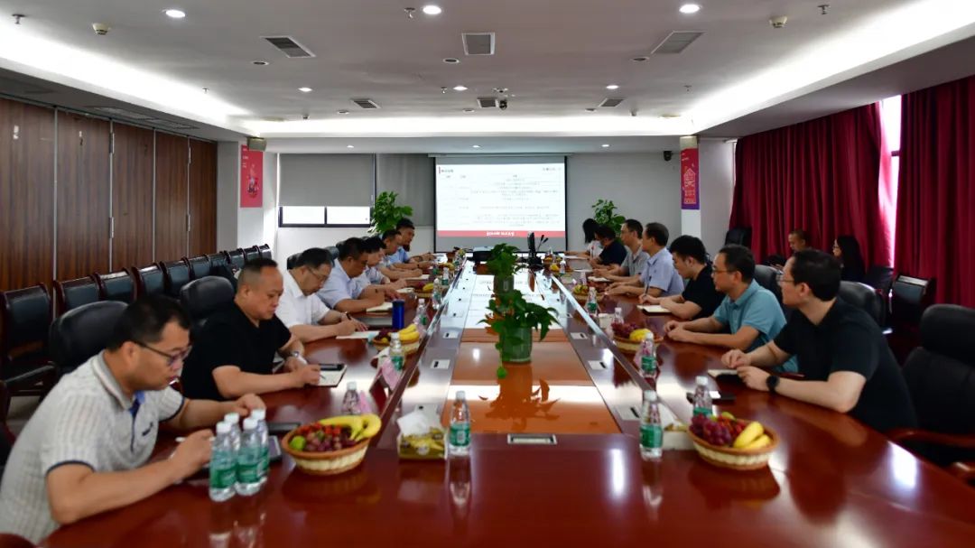助力實(shí)現(xiàn)雙碳目標(biāo)｜建材行業(yè)碳排放解剖“麻雀”課題組赴東鵬基地調(diào)研2.jpg